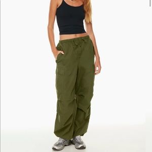 TNA Aritzia squad parachute cargo pants